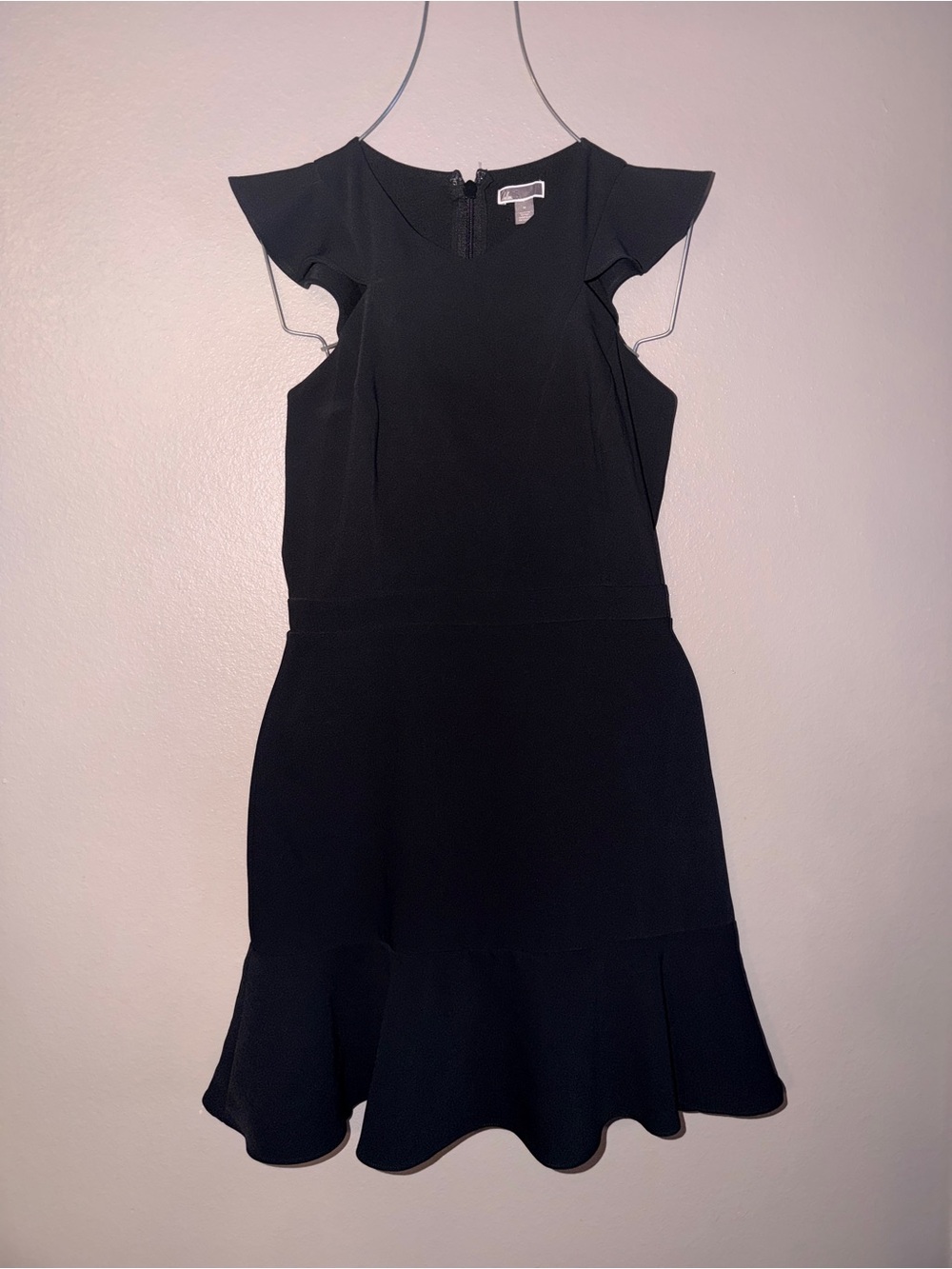 Chelsea28 Black Ruffle-Hem Cap Sleeve Mini Dress